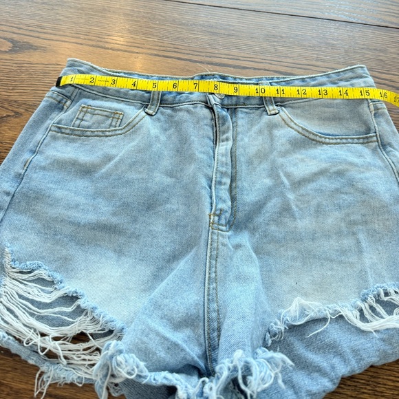 Shein Jean Short - Picture 3 of 4